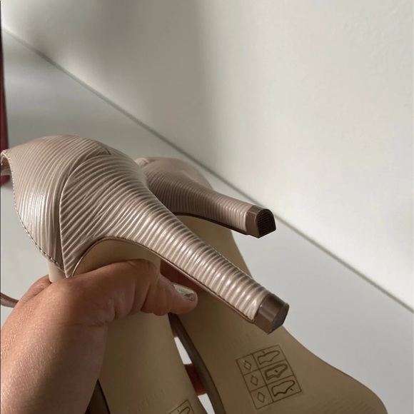 Call it Spring Heel Shoes and Clutch Set - Picture 5 of 12